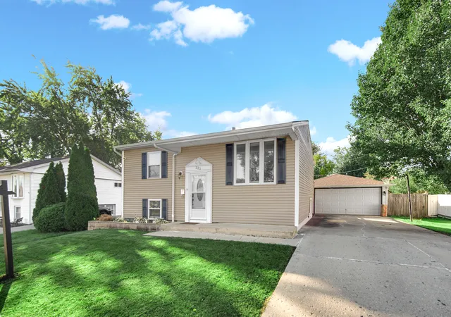 Photo 2 of Single family home for sale at 323 Karen Ave, Romeoville, IL 60446 | MLS# 12792193 | Listing updated on 2026-10-22