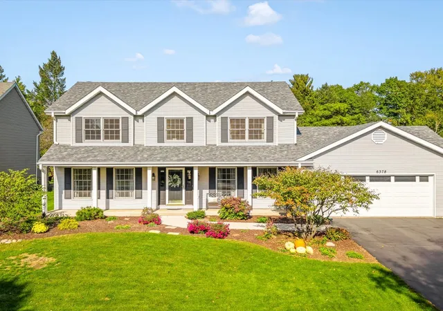 Photo 2 of Single family home for sale at 6378 Muirfield Ln, Rockford, IL 61114 | MLS# 12792198 | Listing updated on 2026-10-24