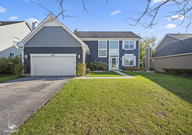 Photo 2 of Single family home for sale at 1677 Pinnacle Ct, Aurora, IL 60502 | MLS# 12792202 | Listing updated on 2026-10-22