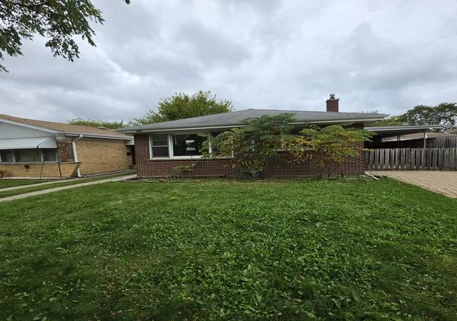Photo 1 of Single family home for sale at 8512 Frontage Rd, Morton Grove, IL 60053 | MLS# 12792217 | Listing updated on 2026-10-22