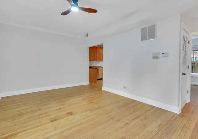 Listing Photo 4 - Condo for sale in building located at 3404 N Bell Ave, Chicago, IL 60618 - Unit #1