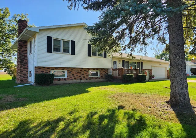Photo 1 of Single family home for sale at 3504 Prophet Rd, Rock Falls, IL 61071 | MLS# 12792223 | Listing updated on 2026-10-29