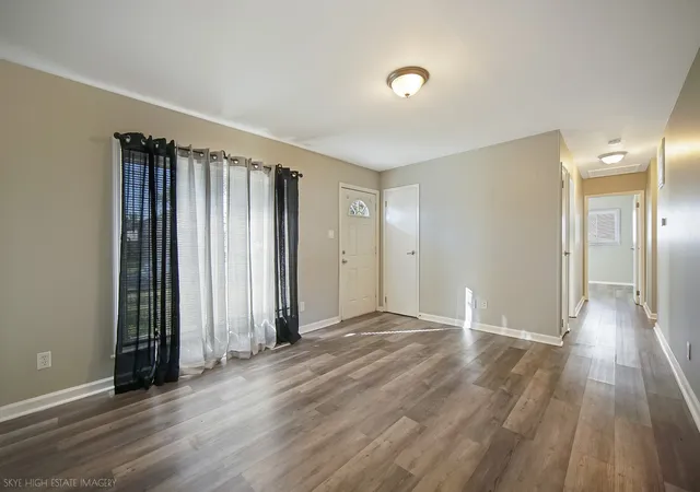 Photo 3 of Single family home for sale at 507 E Birch Dr, Glenwood, IL 60425 | MLS# 12792232 | Listing updated on 2026-10-22