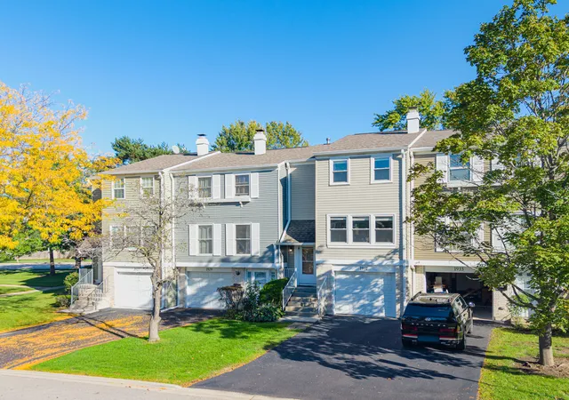 Photo 1 of Townhouse for sale at 1931 Farnham Ct, Schaumburg, IL 60194 | MLS# 12792239 | Listing updated on 2026-10-23