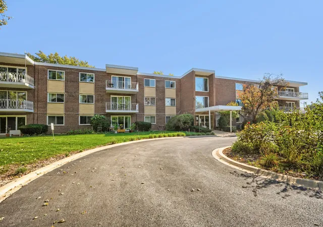 Photo 1 of Condo for sale at 200 Deborah Ln #6B, Wheeling, IL 60090 | MLS# 12792242 | Listing updated on 2026-10-28