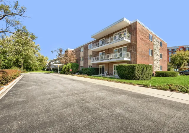Photo 2 of Condo for sale at 200 Deborah Ln #6B, Wheeling, IL 60090 | MLS# 12792242 | Listing updated on 2026-10-28