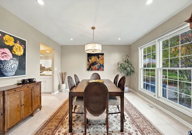 Photo 4 of Townhouse for sale at 112 Rutgers Ct, Glenview, IL 60026 | MLS# 12792249 | Listing updated on 2026-10-28