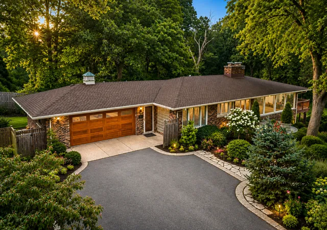 Photo 1 of Single family home for sale at 720 South St, Barrington, IL 60010 | MLS# 12792254 | Listing updated on 2026-10-30