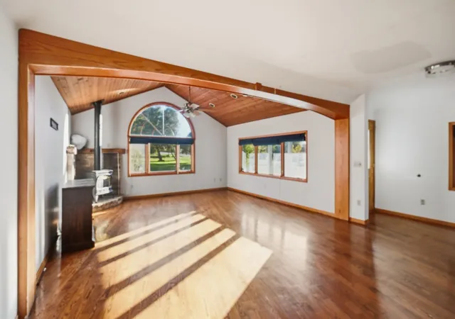 Photo 2 of Single family home for sale at 6514 S Oak Grv Rd, Harvard, IL 60033 | MLS# 12792265 | Listing updated on 2026-10-22