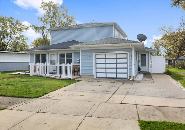 Single family home for sale at 281 Green St, Park Forest, IL 60466 | MLS# 12792269