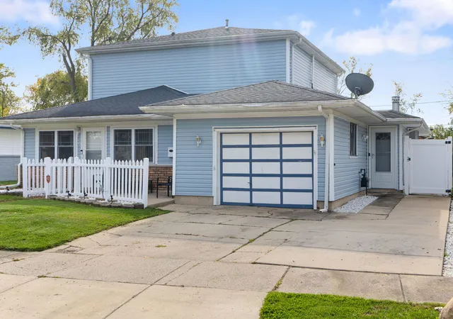 Photo 1 of Single family home for sale at 281 Green St, Park Forest, IL 60466 | MLS# 12792269 | Listing updated on 2026-10-27
