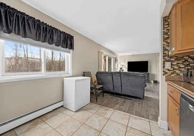 Listing Photo 5 - Condo for sale in building located at 4809 Engle Rd, Alsip, IL 60803 - Unit #1C