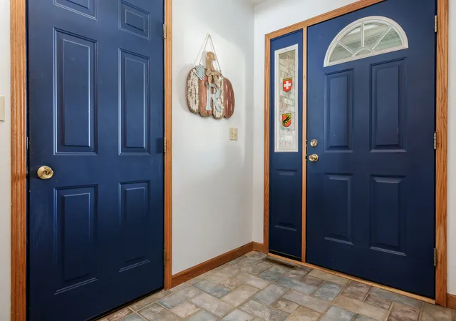 Photo 3 of Single family home for sale at 545 Rivercove Ct, Machesney Park, IL 61115 | MLS# 12792283 | Listing updated on 2026-10-29