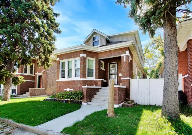 Photo 1 of Single family home for sale at 605 E 89th Place, Chicago, IL 60619 | MLS# 12792301 | Listing updated on 2026-10-29