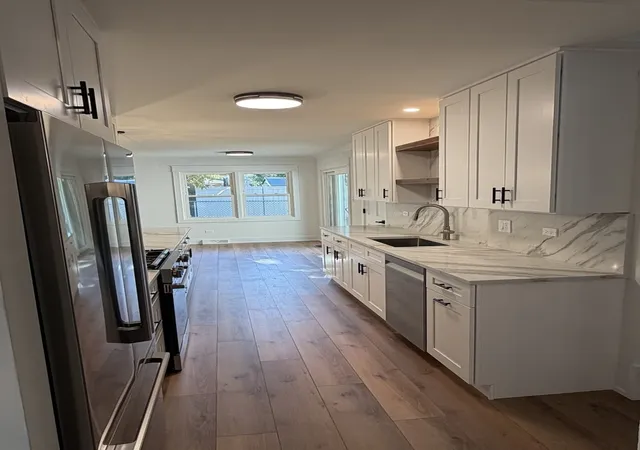 Photo 3 of Single family home for sale at 8832 Briarwood Ln, Orland Park, IL 60462 | MLS# 12792306 | Listing updated on 2026-10-23