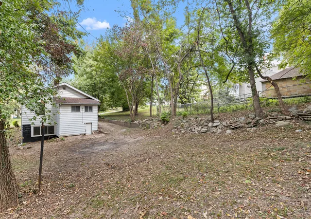 Photo 21 of Single family home for sale at 2309 Judson Ave, Alton, IL 62002 | MLS# 12792314 | Listing updated on 2026-10-28