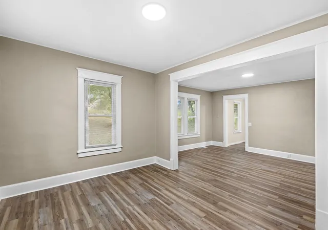 Photo 3 of Single family home for sale at 2309 Judson Ave, Alton, IL 62002 | MLS# 12792314 | Listing updated on 2026-10-22