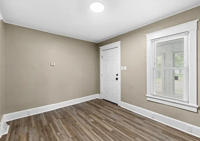 Photo 4 of Single family home for sale at 2309 Judson Ave, Alton, IL 62002 | MLS# 12792314 | Listing updated on 2026-10-22
