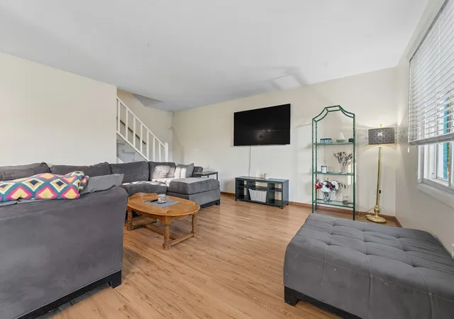 Photo 3 of Single family home for sale at 21w780 Park Ave, Lombard, IL 60148 | MLS# 12792345 | Listing updated on 2026-10-23