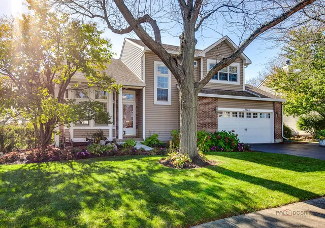 Photo 2 of Single family home for sale at 18035 W Banbury Dr, Gurnee, IL 60031 | MLS# 12792351 | Listing updated on 2026-10-23