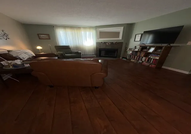 Listing Photo 4 - Condo for sale in building located at 1010 Arlene Ct, Bloomington, IL 61701 - Unit #7