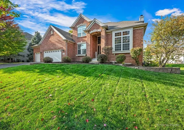 Photo 3 of Single family home for sale at 422 Maple Leaf Ln, Poplar Grove, IL 61065 | MLS# 12792357 | Listing updated on 2026-10-23