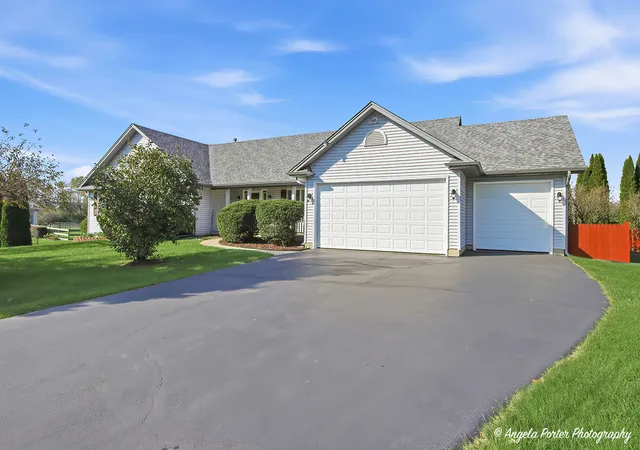 Photo 1 of Single family home for sale at 41w148 Charles Ln, Huntley, IL 60142 | MLS# 12792369 | Listing updated on 2026-10-28