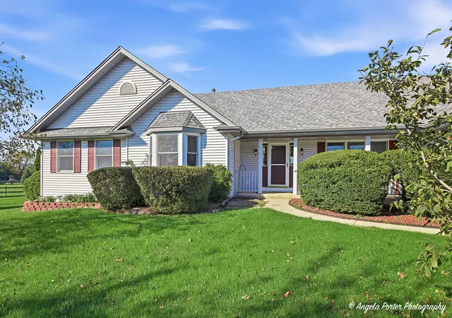 Photo 3 of Single family home for sale at 41w148 Charles Ln, Huntley, IL 60142 | MLS# 12792369 | Listing updated on 2026-10-28