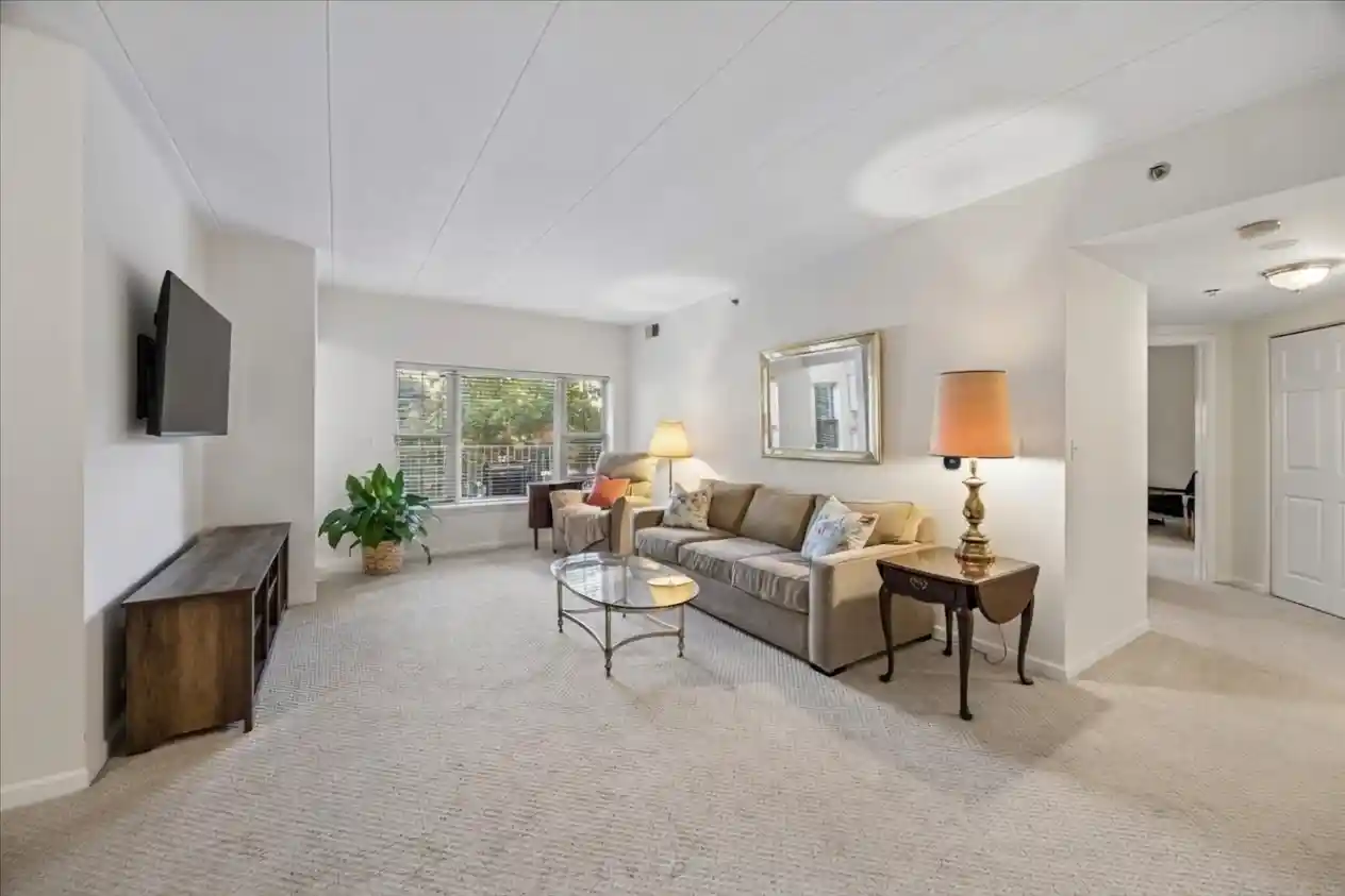 Listing Photo 2 - Condo for sale in 1200 S Prospect Ave located at 1200 S Prospect Ave, Elmhurst, IL 60126 - Unit #103
