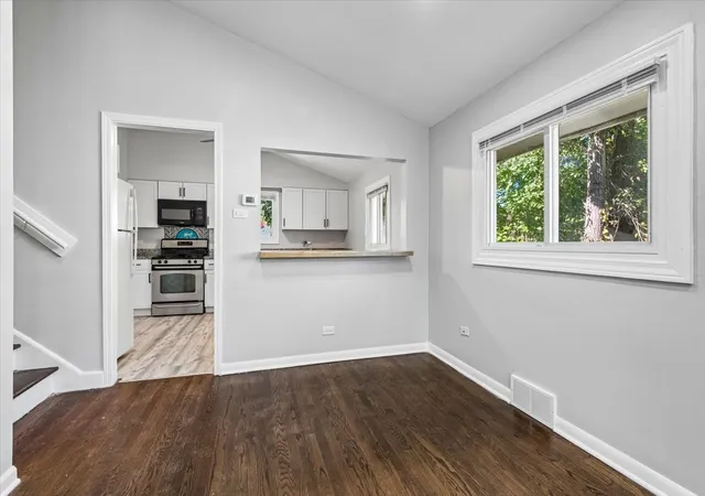Photo 4 of Single family home for sale at 15218 Hastings Dr, Dolton, IL 60419 | MLS# 12792375 | Listing updated on 2026-10-28