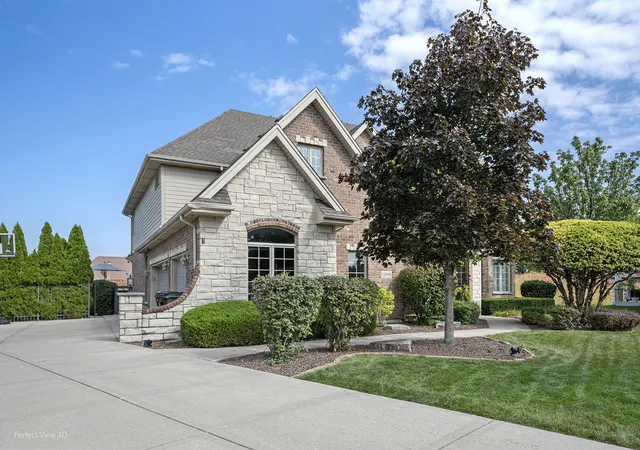 Photo 3 of Mansion for sale at 12408 Lajunta Ct, Mokena, IL 60448 | MLS# 12792376 | Listing updated on 2026-10-23