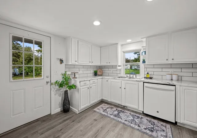 Photo 4 of Single family home for sale at 1017 7th Street, Colona, IL 61241 | MLS# 12792384 | Listing updated on 2026-10-29