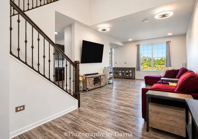 Photo 3 of Townhouse for sale at 15106 W Quincy Cir, Manhattan, IL 60442 | MLS# 12792398 | Listing updated on 2026-10-28