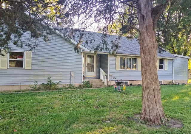 Photo 1 of Single family home for sale at 117 W Hawley St, Amboy, IL 61310 | MLS# 12792406 | Listing updated on 2026-10-29