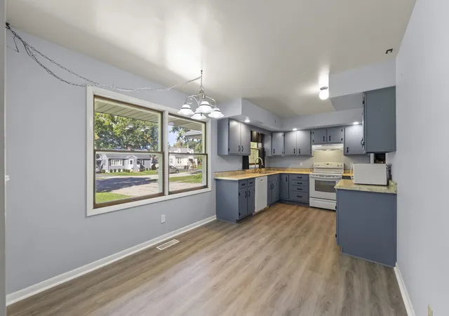 Photo 4 of Single family home for sale at 312 S Emmett St, Genoa, IL 60135 | MLS# 12792412 | Listing updated on 2026-10-23