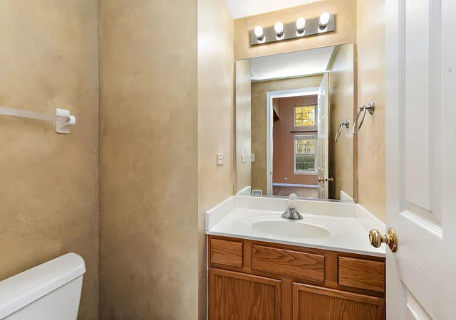 Photo 3 of Townhouse for sale at 9983 Haverhill Ln, Huntley, IL 60142 | MLS# 12792428 | Listing updated on 2026-10-27