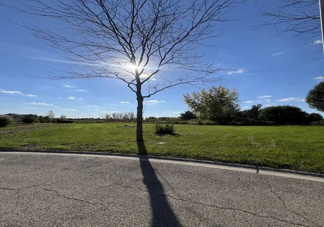 Photo 3 of Land for sale at 11 Wintergreen Ct, Algonquin, IL 60102 | MLS# 12792447 | Listing updated on 2026-10-29