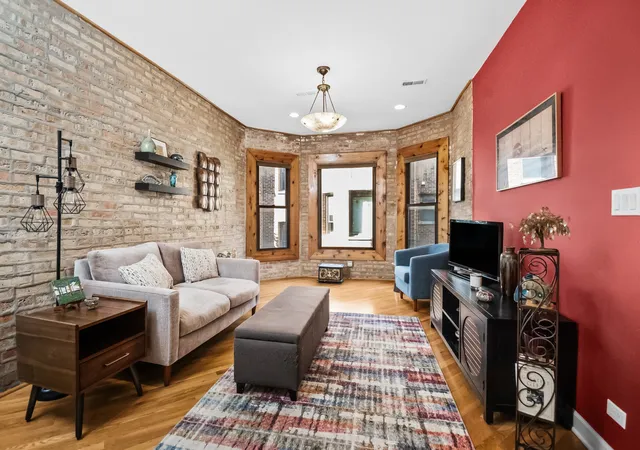 Photo 2 of Condo for sale at 1654 W Farwell Ave #2I, Chicago, IL 60626 | MLS# 12792451 | Listing updated on 2026-10-23