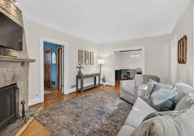 Photo 4 of Single family home for sale at 8950 S Oakley Ave, Chicago, IL 60643 | MLS# 12792463 | Listing updated on 2026-10-28