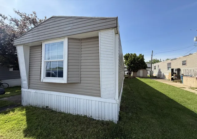 Photo 1 of Manufactured home for sale at 1712 S Dixie Hwy #47, Crete, IL 60417 | MLS# 12792469 | Listing updated on 2026-10-23