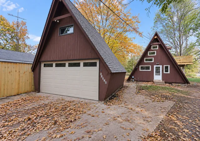 Photo 1 of Single family home for sale at 13024 Ventura Blvd, Machesney Park, IL 61115 | MLS# 12792473 | Listing updated on 2026-10-28