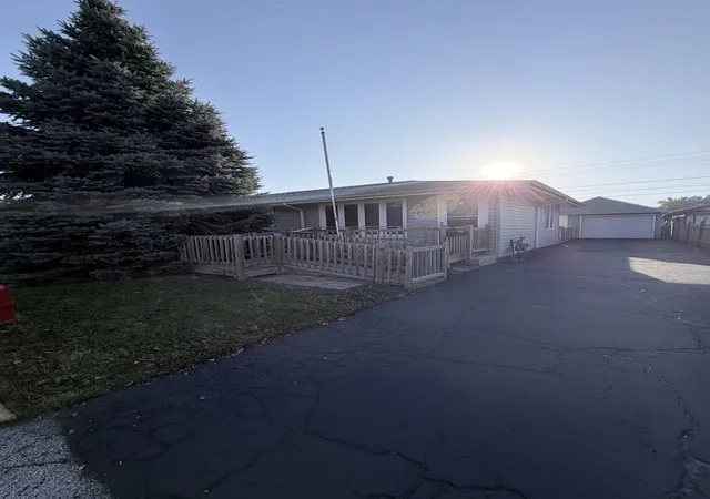 Photo 1 of Single family home for sale at 4257 Southwest Hwy, Hometown, IL 60456 | MLS# 12792478 | Listing updated on 2026-10-29