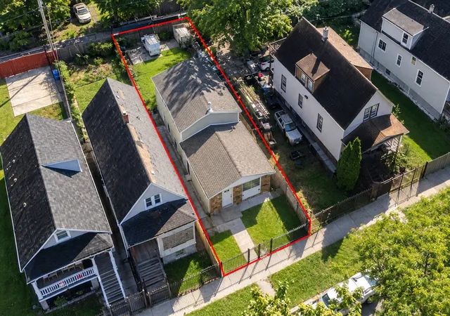 Photo 3 of Single family home for sale at 6733 S Throop St, Chicago, IL 60636 | MLS# 12792482 | Listing updated on 2026-10-23