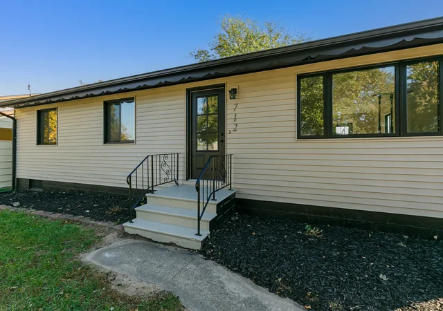 Photo 2 of Single family home for sale at 712 3rd Street, Colona, IL 61241 | MLS# 12792486 | Listing updated on 2026-10-29