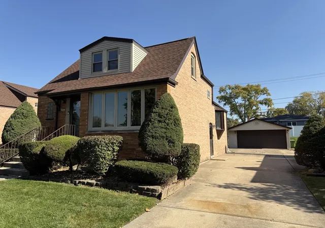Photo 2 of Single family home for sale at 10937 S Tripp Ave, Oak Lawn, IL 60453 | MLS# 12792494 | Listing updated on 2026-10-23