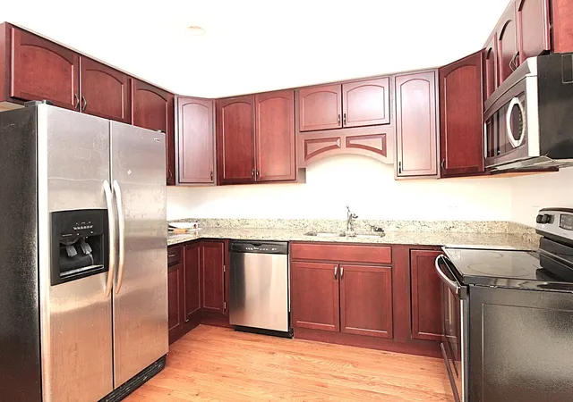 Photo 4 of House for sale at 2715 W Thomas Ave, Chicago, IL 60622 | MLS# 12792513 | Listing updated on 2026-10-29