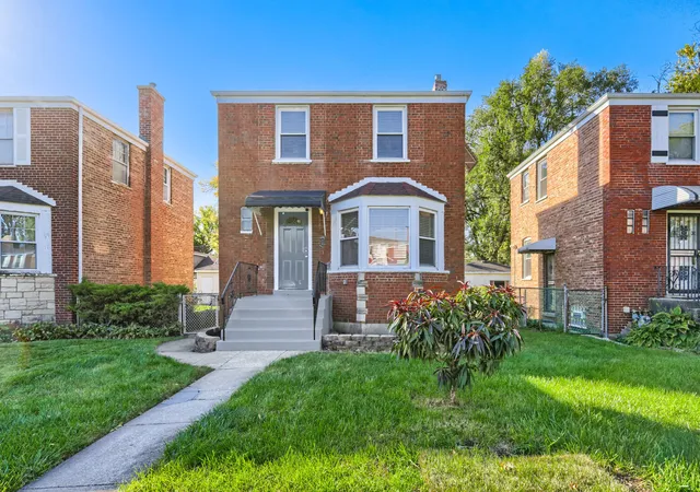 Single family home for sale at 3904 Gladys Ave, Bellwood, IL 60104 | MLS# 12792534