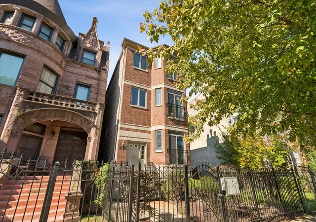 Photo 1 of Condo for sale at 4338 S King Dr #2, Chicago, IL 60653 | MLS# 12792542 | Listing updated on 2026-10-28