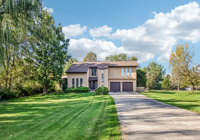 Single family home for sale at 13730 W Larkspur Dr, Homer Glen, IL 60491 | MLS# 12792592