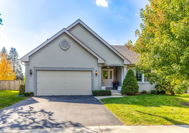 Photo 1 of Single family home for sale at 331 Woodhill Ln, Lake Villa, IL 60046 | MLS# 12792598 | Listing updated on 2026-10-29